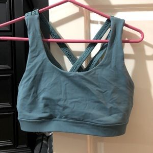 sz 8 lululemon sports bra
